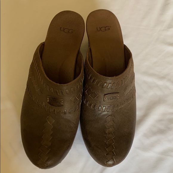 Ugg clogs - Picture 1 of 7